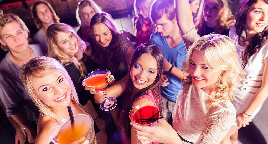 Hen-Weekend-Do-Bar12.jpg