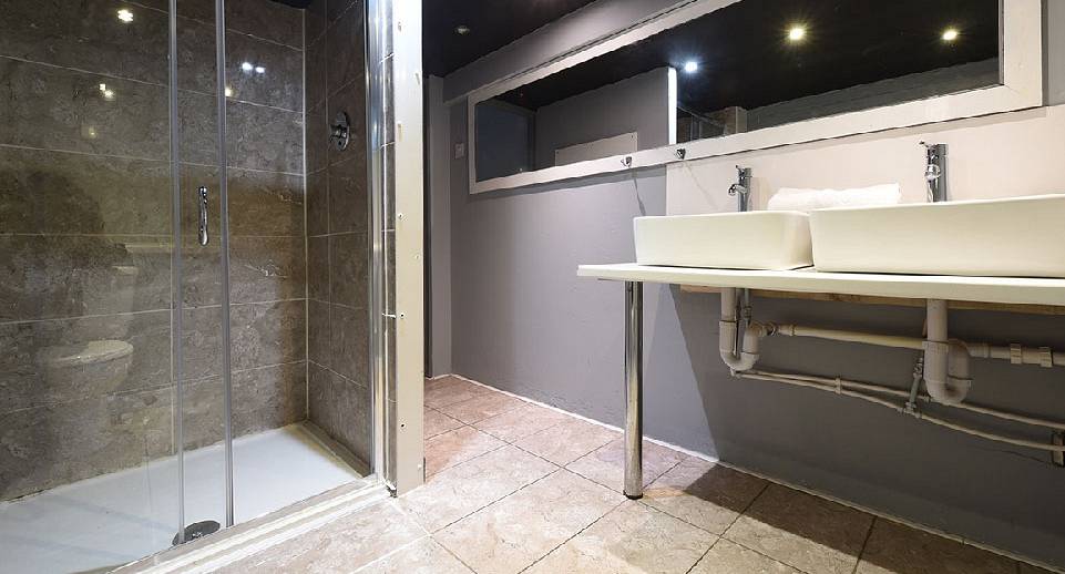 Bathroom 3