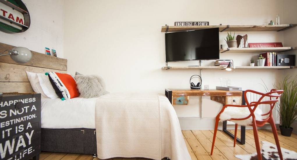 Bedroom 6