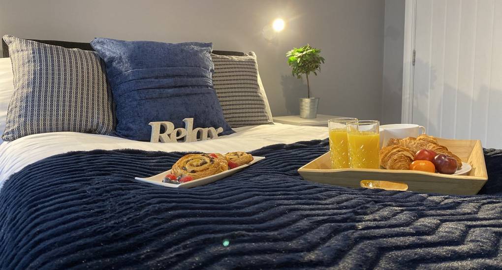  Blue double bed