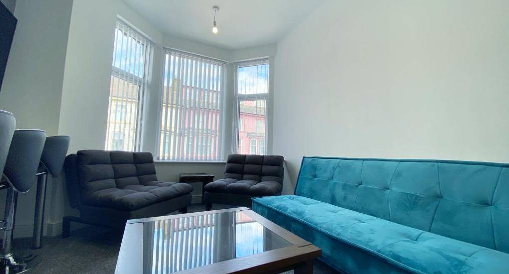 Lounge 1