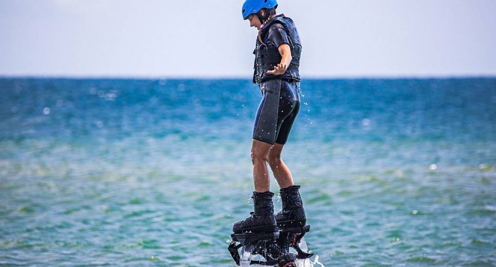 Woman on Flyboard