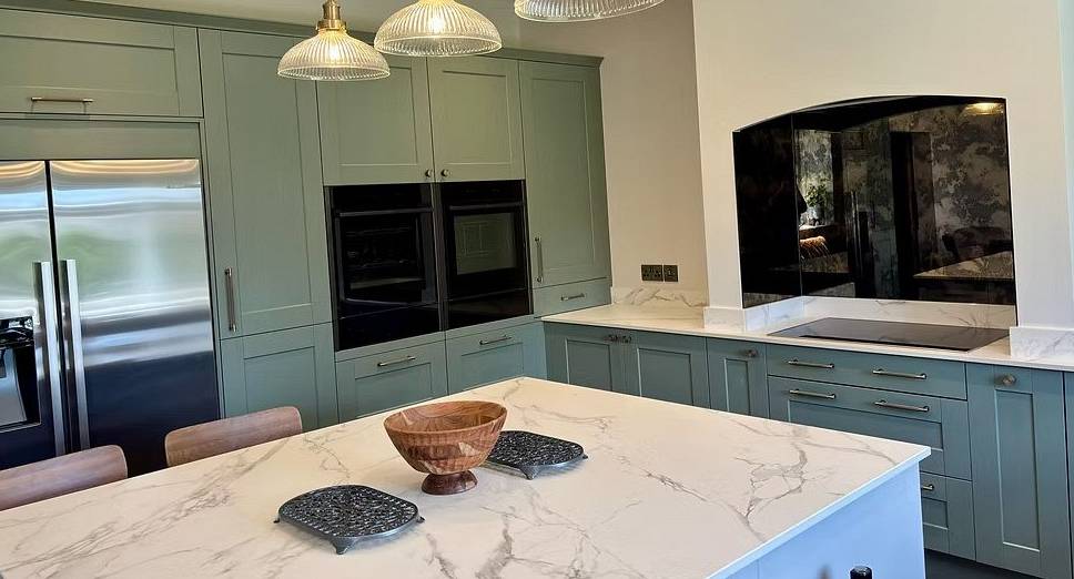 hookstone-farmhouse-kitchen.jpg